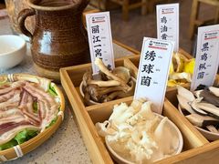 -阿婆情腊排骨火锅(金虹路店)