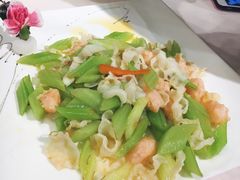 -双子楼大酒店(城开国际写字楼店)