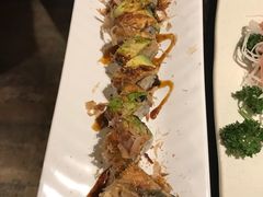-Wrap 'N Roll Sushi