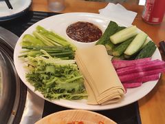 -炖四方东北铁锅炖·烧烤小龙虾(中豪国际店)