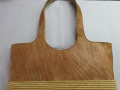 -革瑞斯奢侈品包包护理专家(丹尼斯大卫城店)