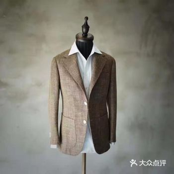 這塊加入了馬海毛（Mohair）的「四軍聯盟」