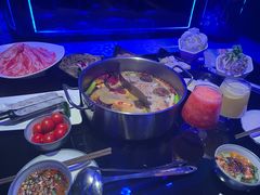 -唯爱KTV聚会餐厅(仙林东城汇店)