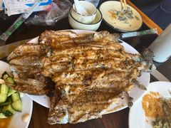 烤虹鳟鱼-北京龙庆四季香农家饭庄·灶台鱼·碳烤虹鳟鱼(龙庆峡店)
