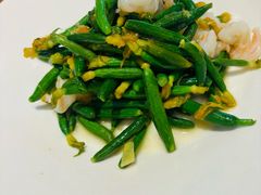 乳瓜苗炒虾仁-本来川菜(中骏广场店)