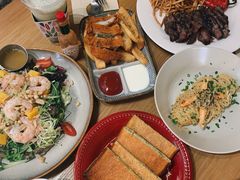 -HELLO 27 意面·沙拉·帕尼尼