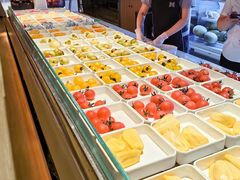 -涨巢·潮玩水疗局