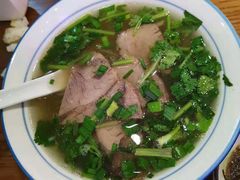 牛肉粉丝汤-鑫震源·苏式大虾生煎(山塘街店)