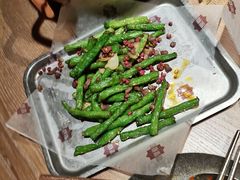 -耶里夏丽·新疆菜·28年喀什老馆(田林东路店)