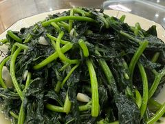 -银峰农庄·特色烧鸡·鲜无花果浸鸡