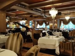 -火车头法国西餐厅