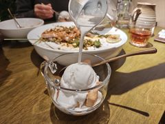 冰淇淋泡乳达-一坐一忘云南菜(卓悦中心)