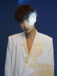-贝勒爷专业男发