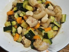 -东来菜馆•手抓海鲜家常菜•海鲜锅贴