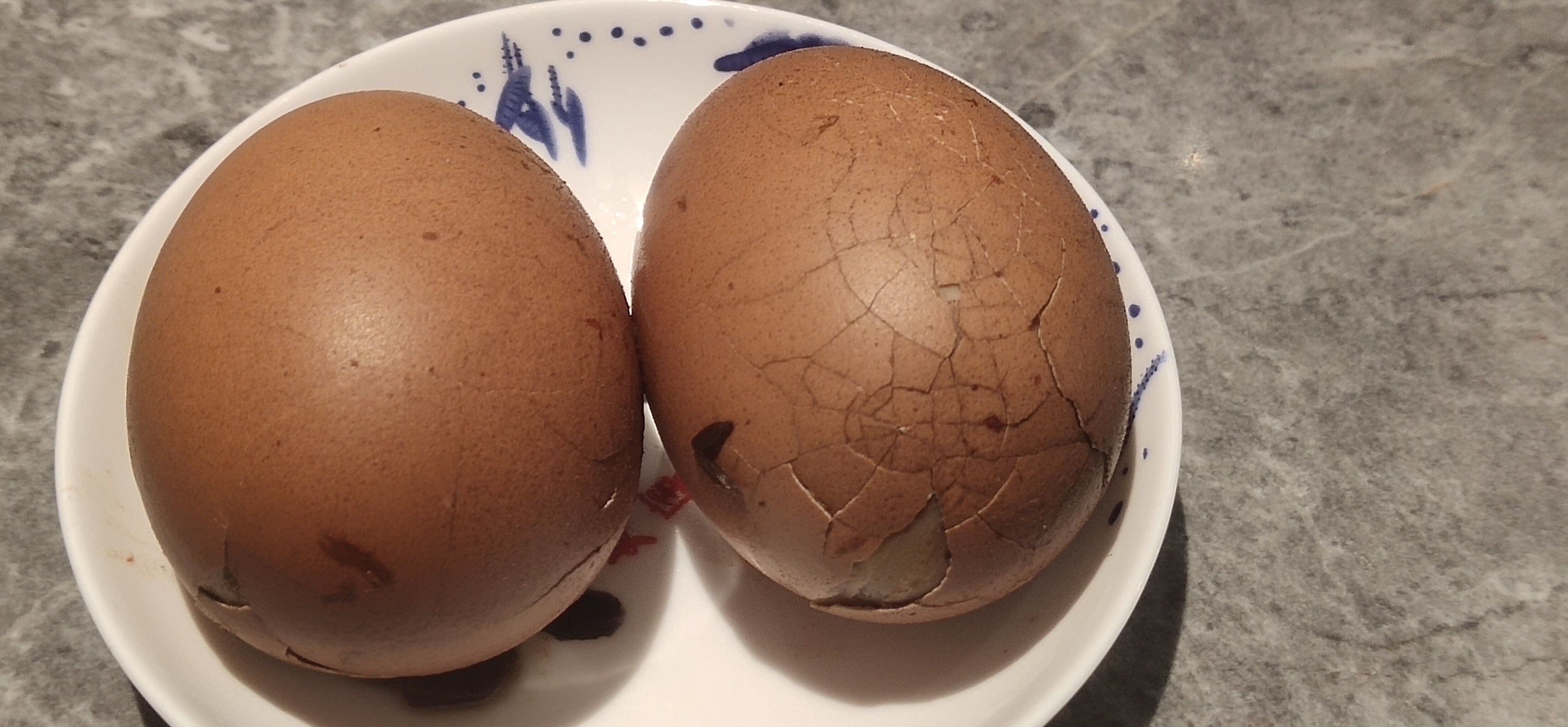 秘制卤鸡蛋,好七的很,再加蛋挞脆嫩脆嫩的