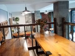 -蓝壁虎咖啡酒馆