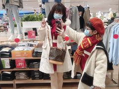 -优衣库(上海金桥太茂店)