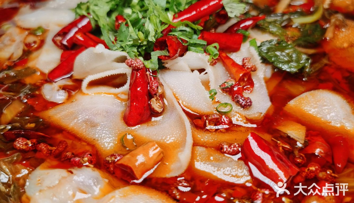 昆明聚会|滇越铁路主题餐厅，寻访百年火车文化