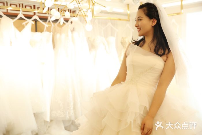Lisamoon礼慕纱婚纱礼服高级定制图片