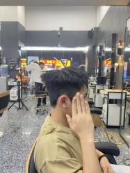 -藤野造型专业烫染接发