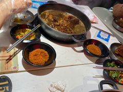 -运气牛自助酱大骨火锅(南京东路店)