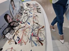 -沫芮眼镜·蔡司官方授权店(人民广场店)