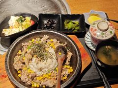 和风牛肉铁板拌饭-匠太烧肉台日料理餐酒馆(三林店)