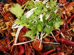 -虾弄弄海派小龙虾·牛羊蝎子火锅