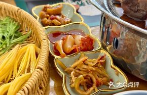 Yun-Dian Sauce Green Platter