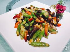 鲜芦笋鸡松菌炒兰-朱仔记食府(江南大道店)