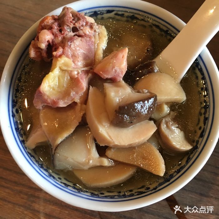 山菌馬蹄湯