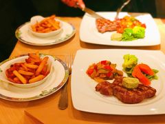 -ResTaurAnt S'ZWILLING Stuebel