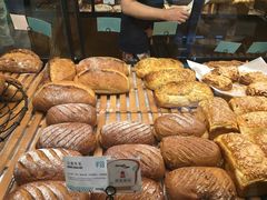 -Dough&Joe团憩(瑞虹天地月亮湾店)