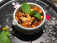 -佬麻雀·新湘菜(珠海金发购物中心店)