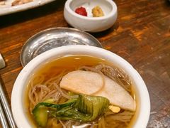 -萨拉伯尔(燕莎友谊商城店)