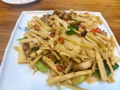 高山鲜竹笋-下梅人家土菜馆(历史文化餐厅度假区店)