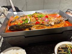 -鸣记脆皮烤鱼·海鲜烤鱼(三八广场店)