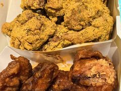 -BHC炸鸡(明洞总店)