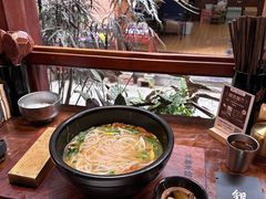 -银米·云南传统过桥米线(双廊黑金冠店)