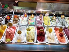 自助取餐区-柠檬车露(卖草地店)