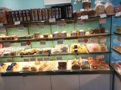 面包甜点陈列柜-爱维尔阳光蛋糕(越湖店)