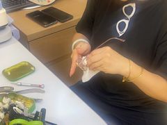 -爱视眸Eyeblling眼镜·依视路·蔡司镜片折扣店(百联南方商城购物中心)