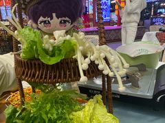 -刘姐啤酒鱼民族演艺餐厅(西街总店)