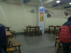 大堂-陈有良尖椒鸡(渝中旗舰店)
