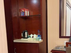 -维也纳酒店(罗湖口岸国贸东门店)