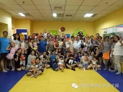 -红黄蓝成长中心(公益西桥校区)