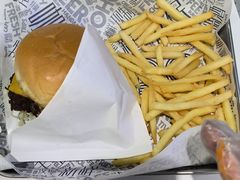 -TRIPS BURGER(大钟寺店)