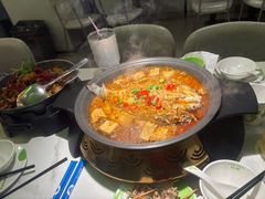 -香山湖家家宴(中山陵店)