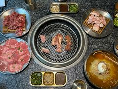 -红泥小火炉·东北泥炉烤肉(天一旗舰店)