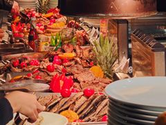 -飨食汇全日制餐厅·昆山皇冠假日酒店(九方店)